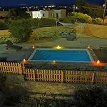 Dream Paros, Private Pool Villa Sarakíniko